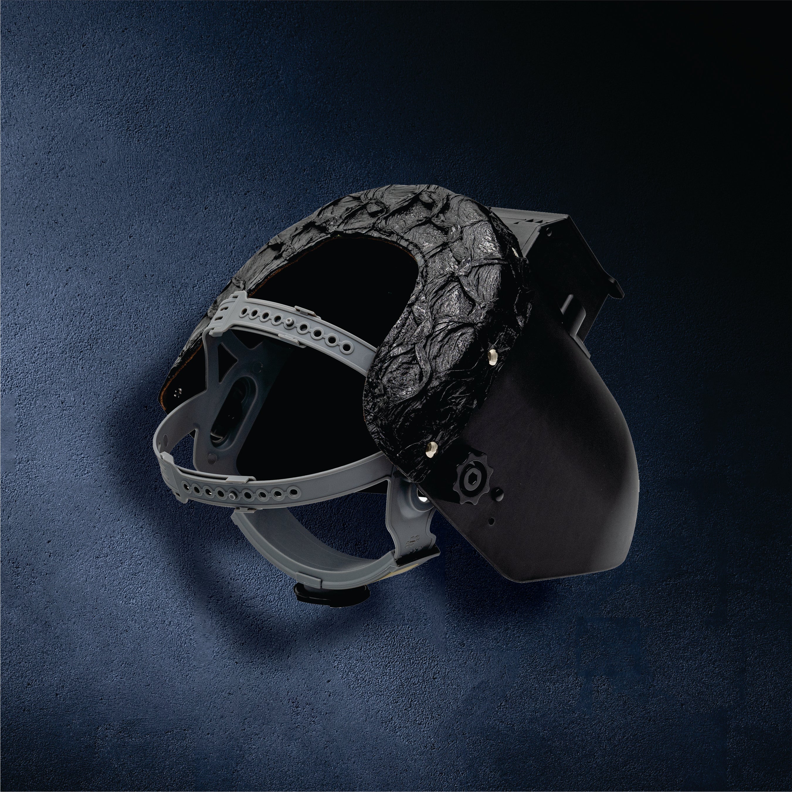 Outlaw Leather Proliner — Black Pirarucu